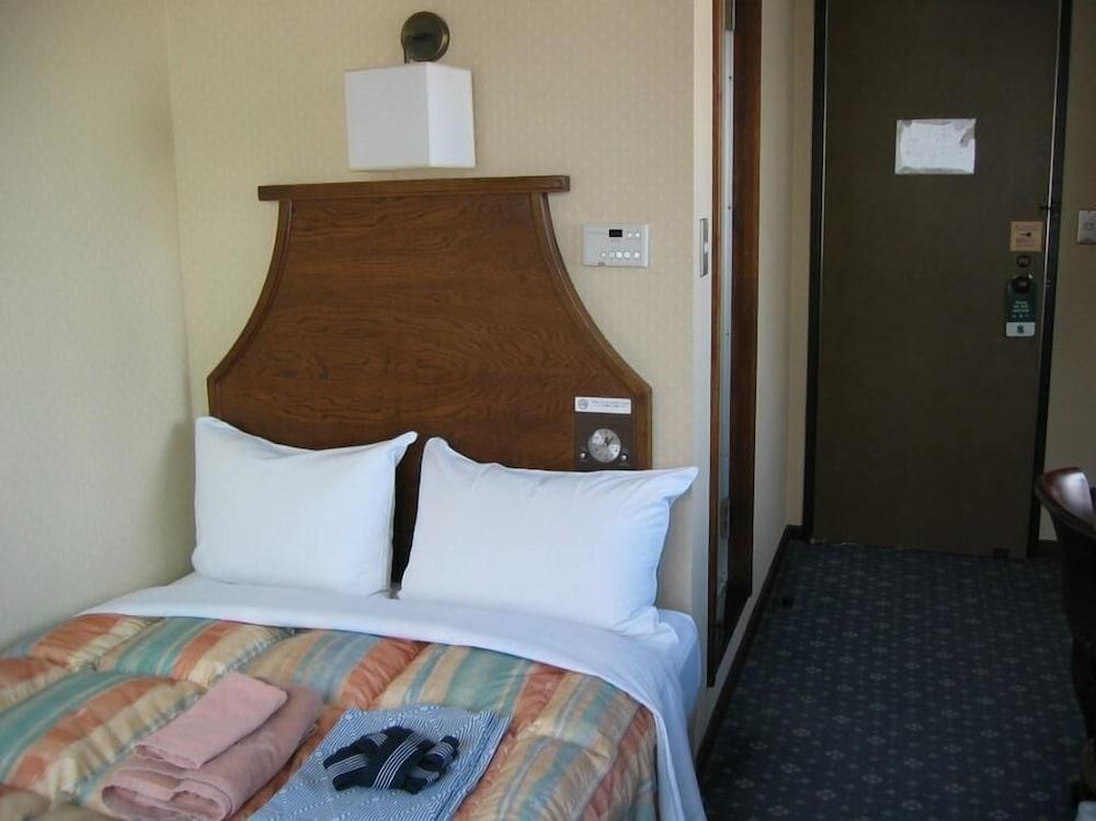 Hotel New Station Macumoto Kültér fotó